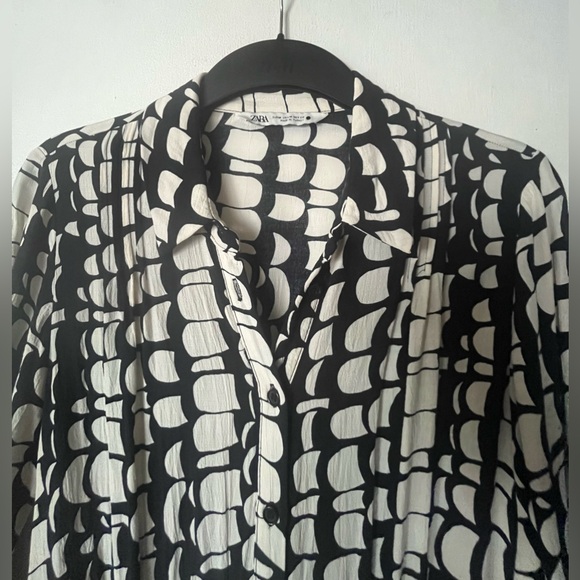 Zara Black and White Long Sleeve Dress - Picture 4 of 5